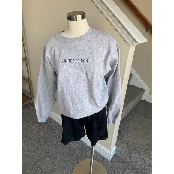 Miss Pap Gray Crewneck pullover sweatshirt "Limited Edition" size small - Picture 3 of 10